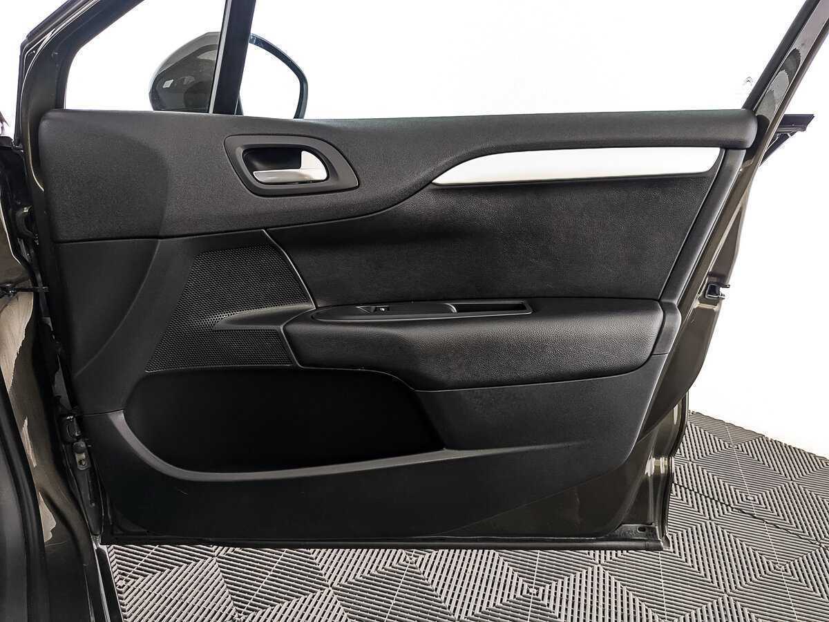 Citroen C4 б/у, 2018, Автоматическая. Фото: #22