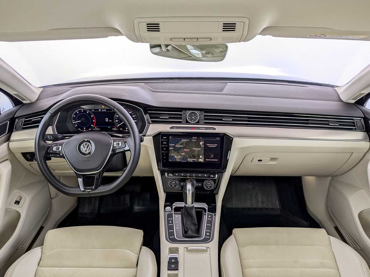 Volkswagen Passat б/у, 2017, Роботизированная. Фото: #13