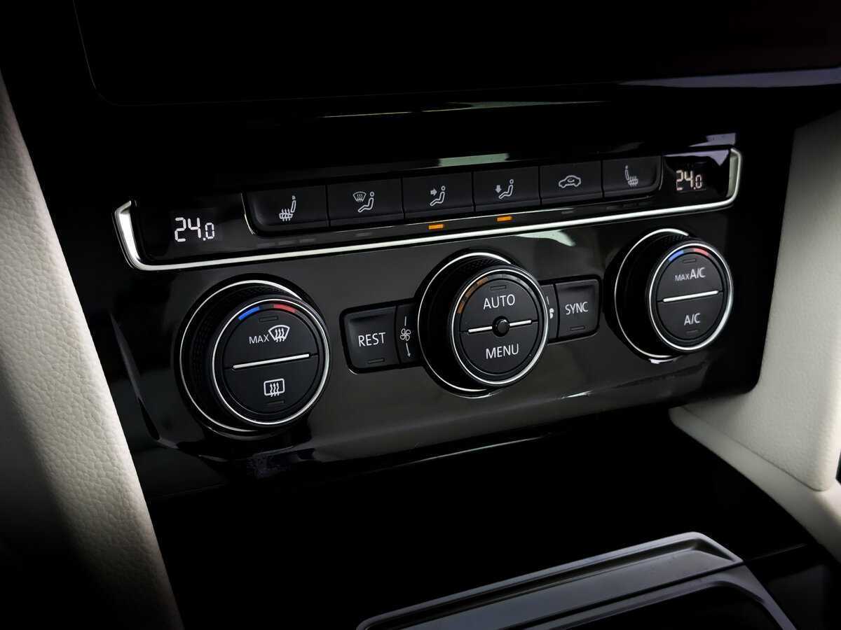 Volkswagen Passat б/у, 2017, Роботизированная. Фото: #24