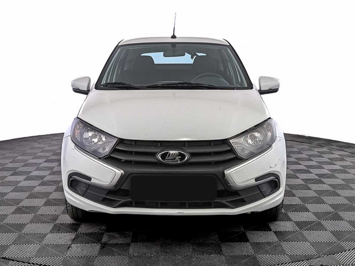 Lada (ВАЗ) Granta б/у, 2023, Механическая. Фото: #1