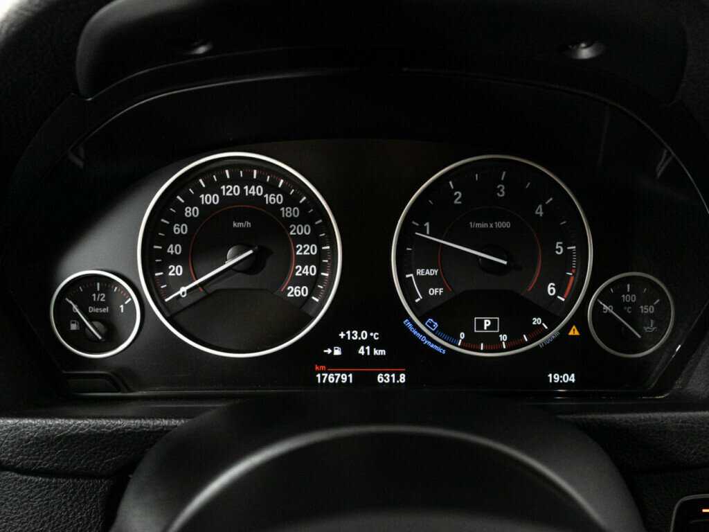 BMW 3 серии б/у, 2016, Автоматическая. Фото: #11