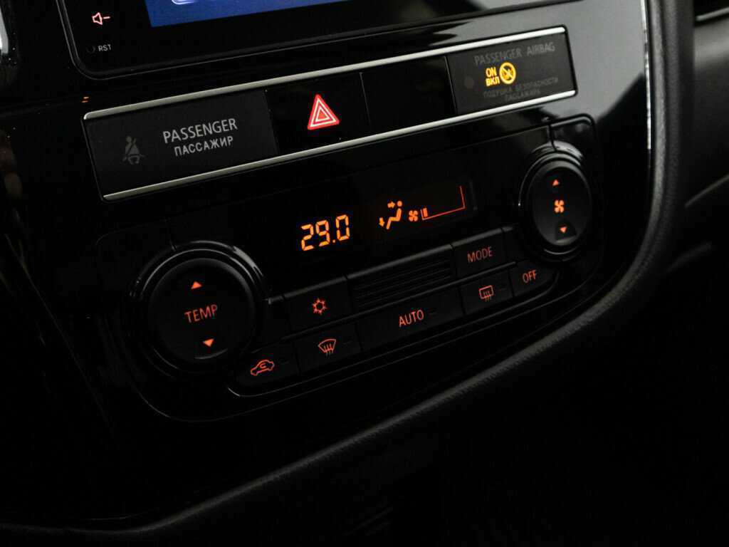 Mitsubishi Outlander б/у, 2019, Вариатор. Фото: #14