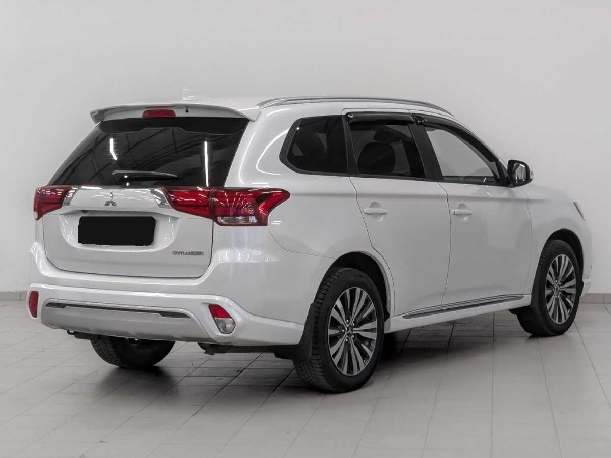 Mitsubishi Outlander б/у, 2022, Вариатор. Фото: #4