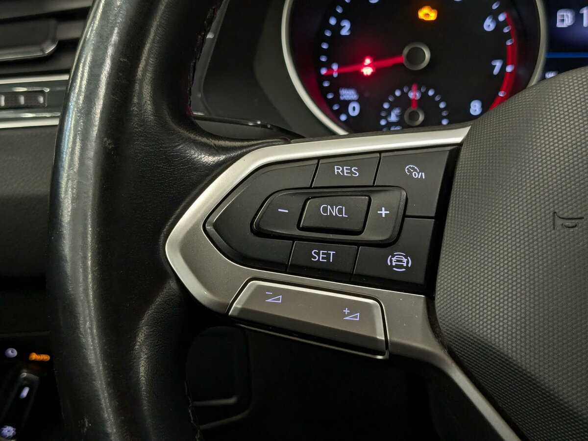 Volkswagen Tiguan б/у, 2021, Роботизированная. Фото: #25