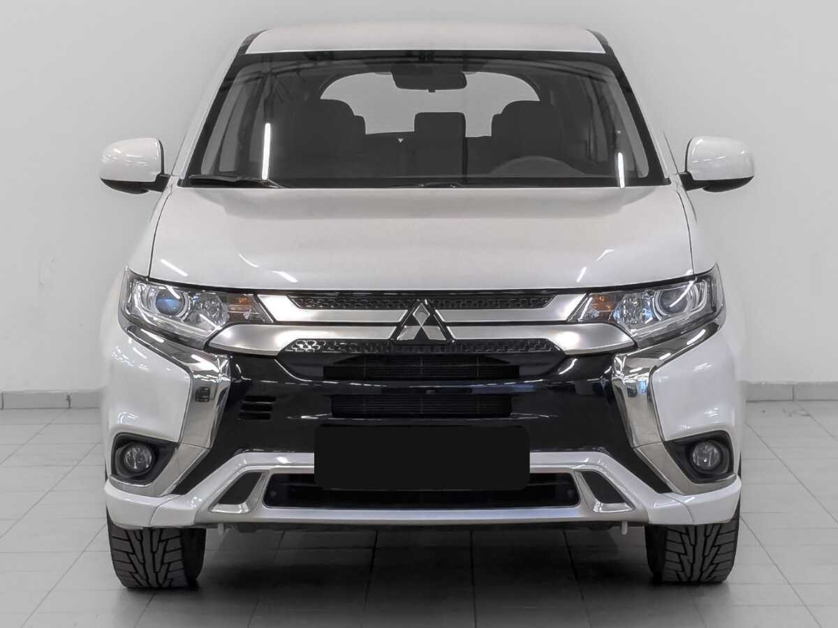 Mitsubishi Outlander б/у, 2022, Вариатор. Фото: #1