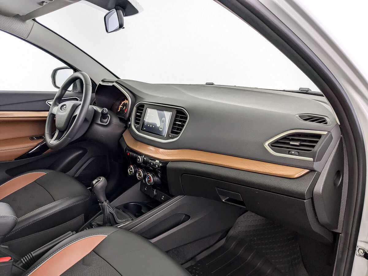 Lada (ВАЗ) Vesta б/у, 2024, Механическая. Фото: #10