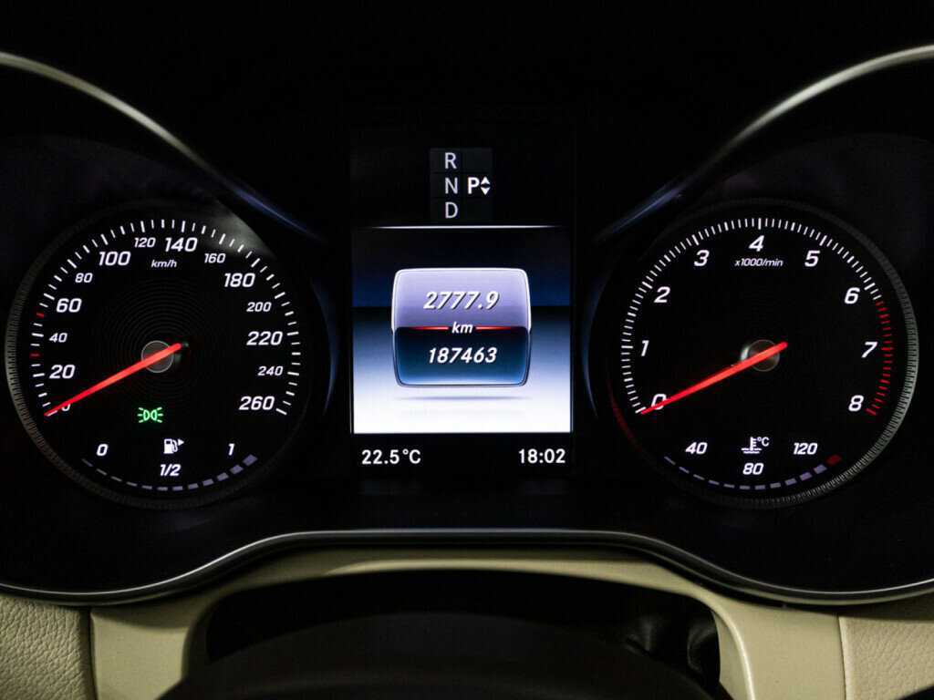 Mercedes-Benz C-Класс б/у, 2015, Автоматическая. Фото: #11