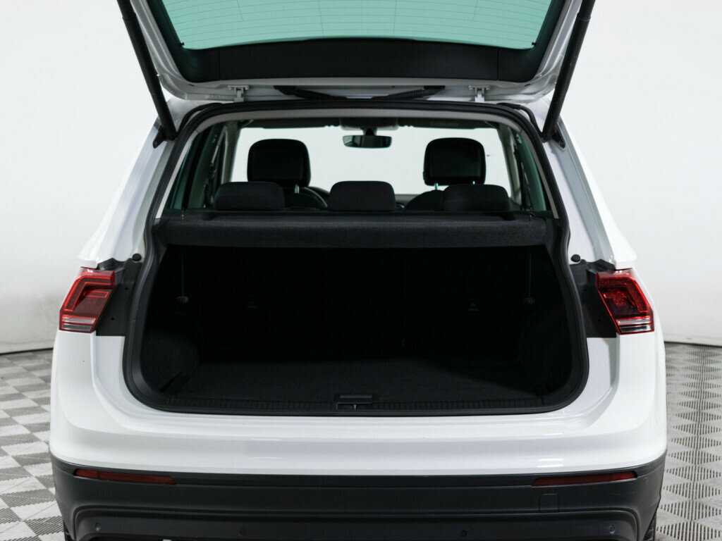Volkswagen Tiguan б/у, 2018, Роботизированная. Фото: #6