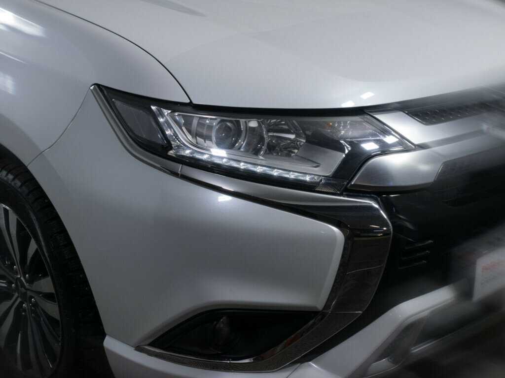 Mitsubishi Outlander б/у, 2022, Вариатор. Фото: #15