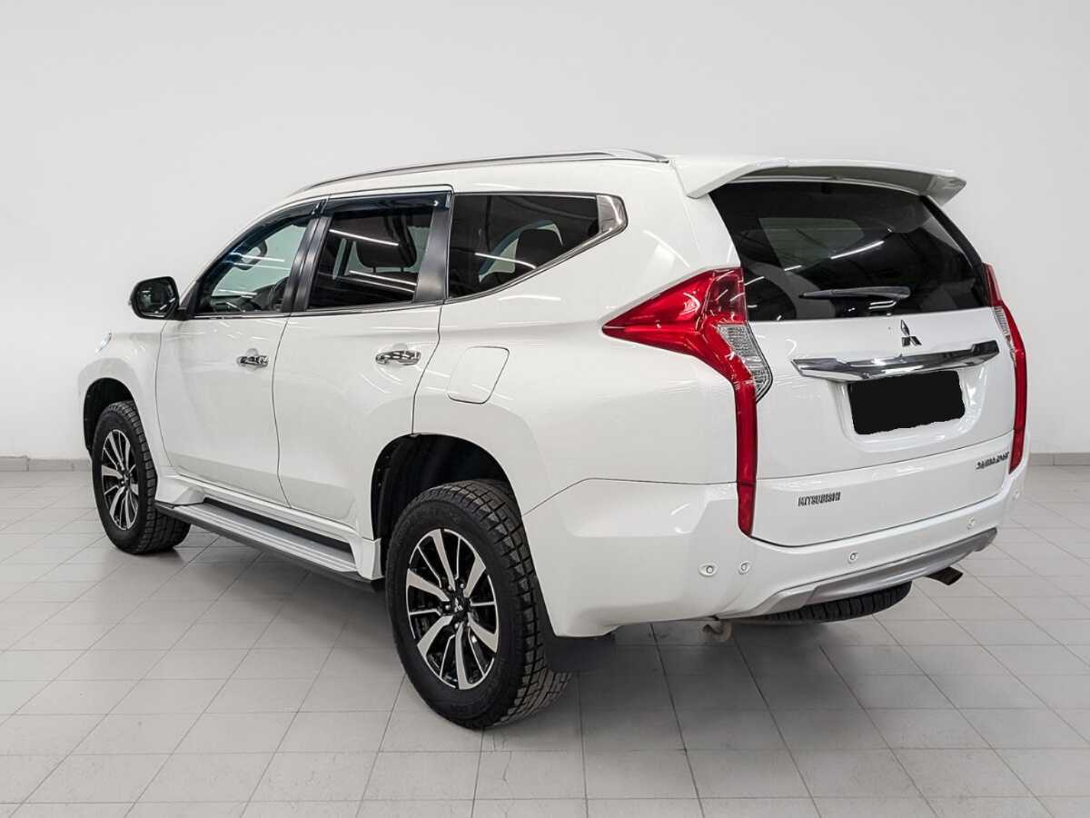 Mitsubishi Pajero Sport б/у, 2017, Автоматическая. Фото: #6