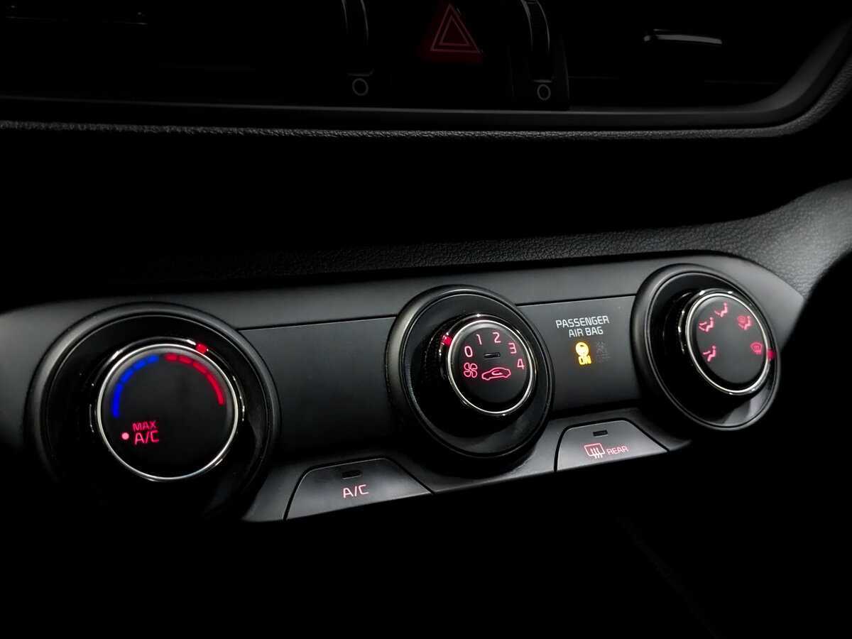 Kia Cerato б/у, 2022, Механическая. Фото: #21