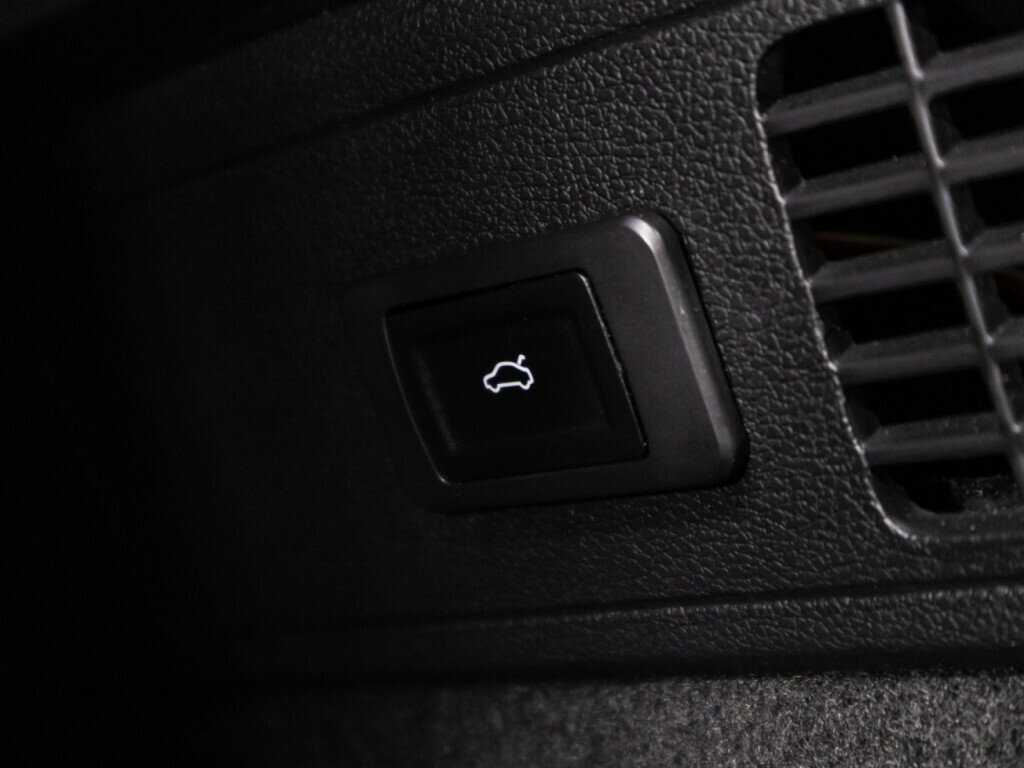 Geely Coolray б/у, 2023, Роботизированная. Фото: #15