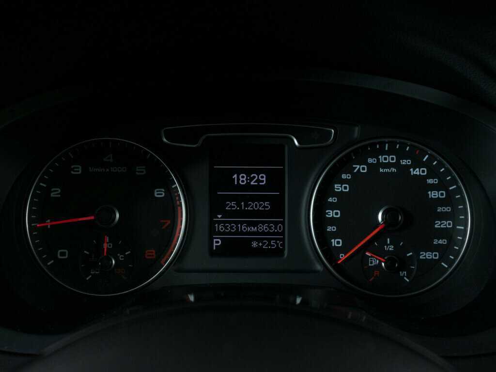 Audi Q3 б/у, 2013, Роботизированная. Фото: #9