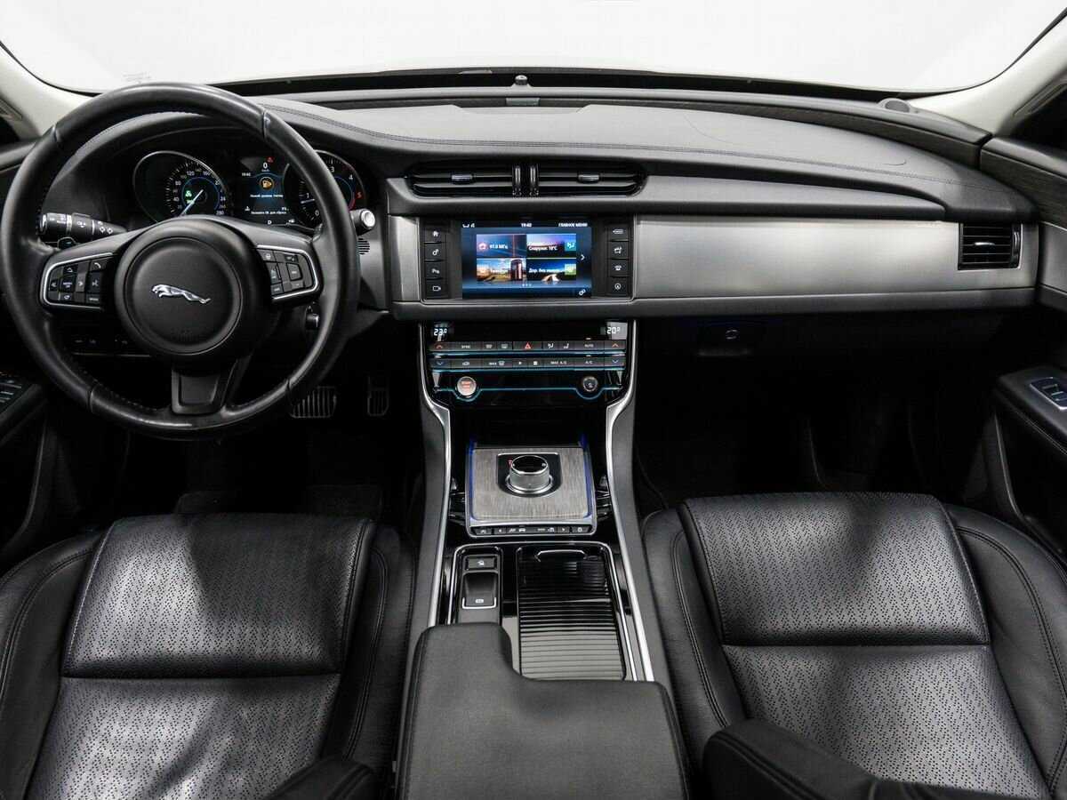 Jaguar XF б/у, 2016, Автоматическая. Фото: #10