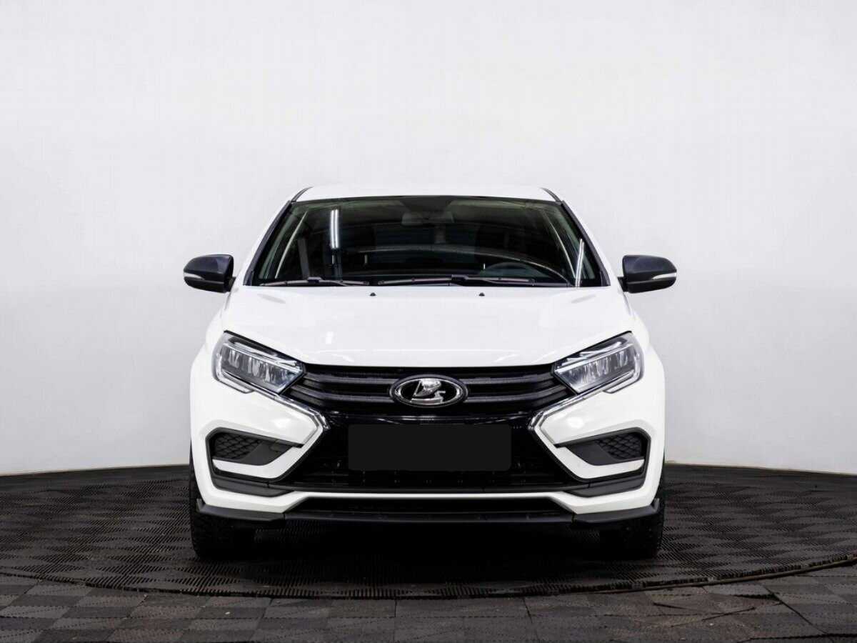 Lada (ВАЗ) Vesta б/у, 2023, Механическая. Фото: #1