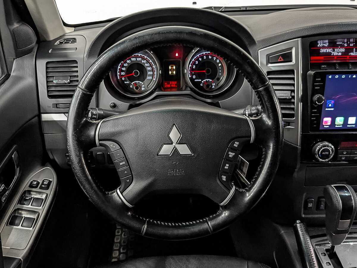 Mitsubishi Pajero б/у, 2015, Автоматическая. Фото: #20