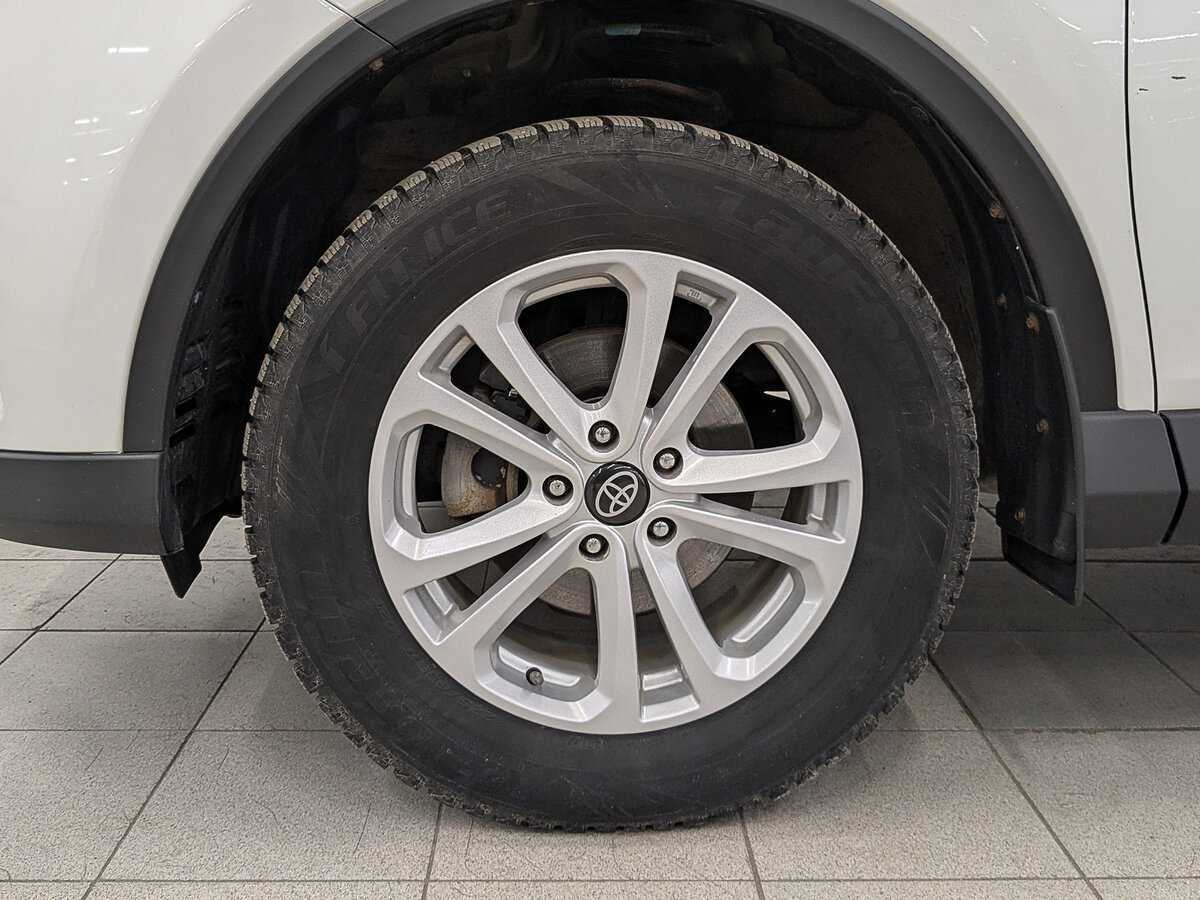 Toyota RAV4 б/у, 2017, Вариатор. Фото: #11