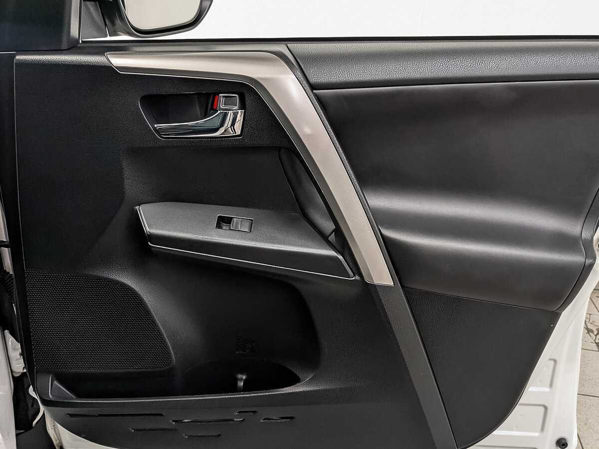 Toyota RAV4 б/у, 2017, Вариатор. Фото: #22