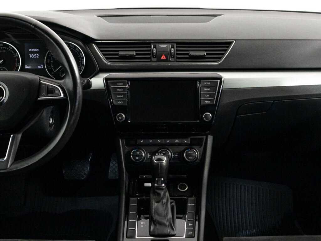 Skoda Superb б/у, 2017, Роботизированная. Фото: #13