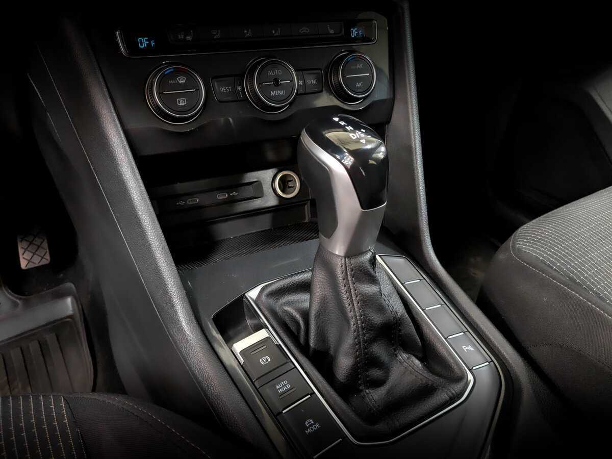 Volkswagen Tiguan б/у, 2021, Роботизированная. Фото: #25