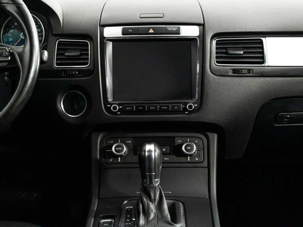 Volkswagen Touareg б/у, 2013, Автоматическая. Фото: #11