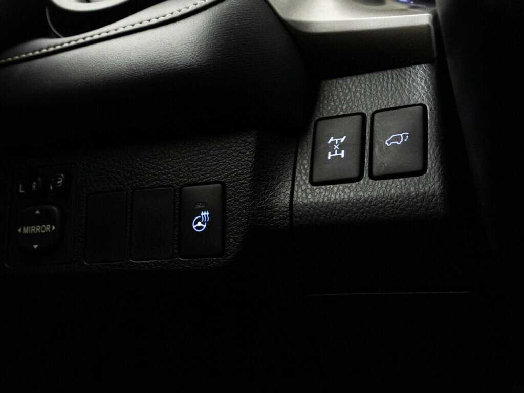 Toyota RAV4 б/у, 2017, Автоматическая. Фото: #18