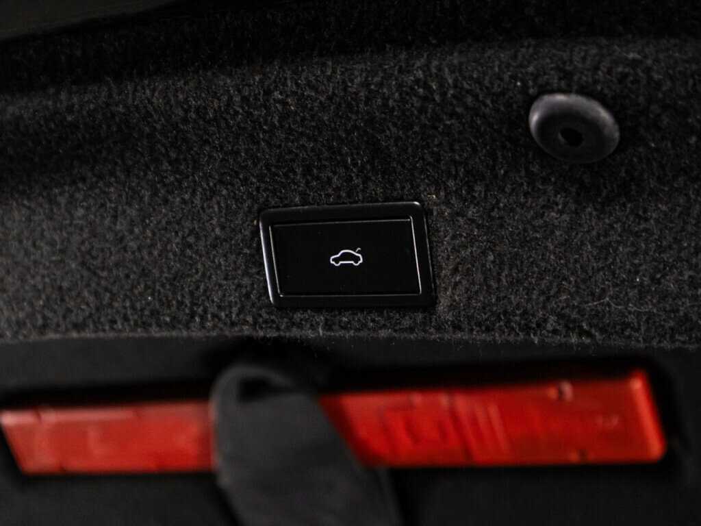 Volkswagen Passat б/у, 2016, Роботизированная. Фото: #14