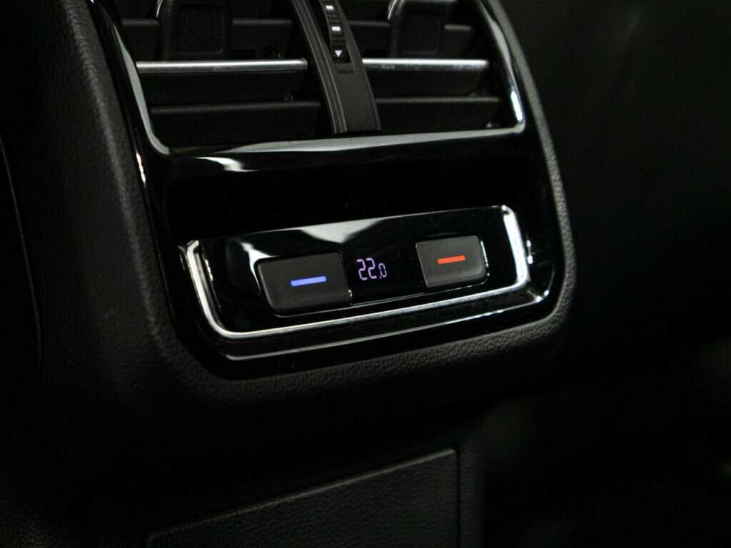 Volkswagen Passat б/у, 2016, Роботизированная. Фото: #20