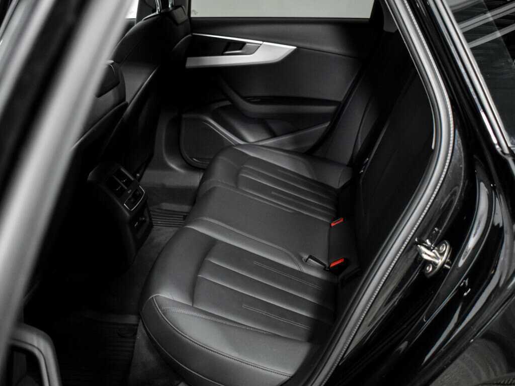 Audi A4 б/у, 2020, Роботизированная. Фото: #10