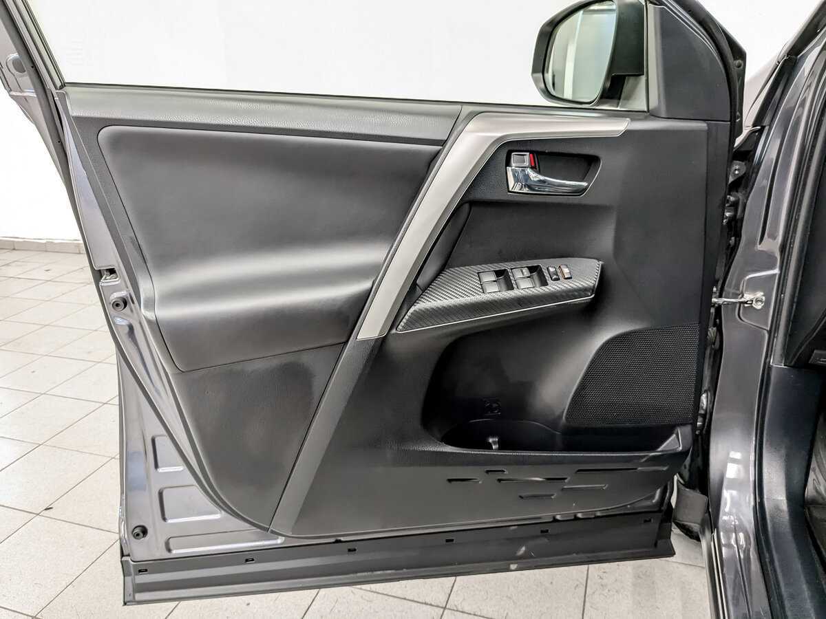 Toyota RAV4 б/у, 2014, Автоматическая. Фото: #16