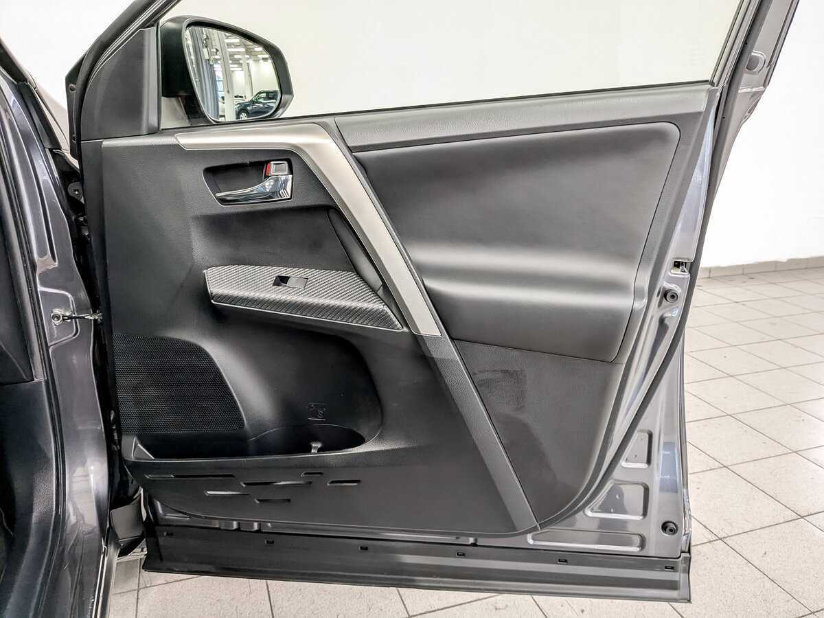 Toyota RAV4 б/у, 2014, Автоматическая. Фото: #21