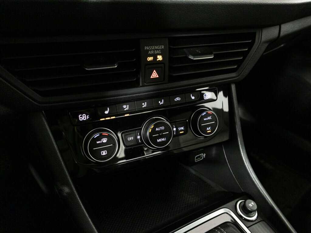 Volkswagen Jetta б/у, 2018, Автоматическая. Фото: #16