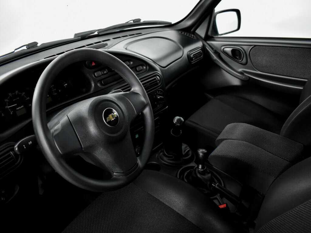 Chevrolet Niva б/у, 2017, Механическая. Фото: #8
