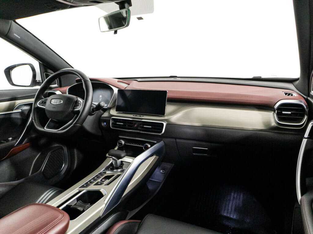 Geely Coolray б/у, 2023, Роботизированная. Фото: #8