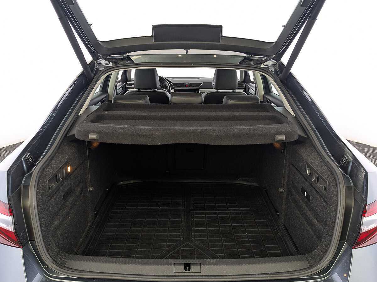 Skoda Superb б/у, 2018, Роботизированная. Фото: #9