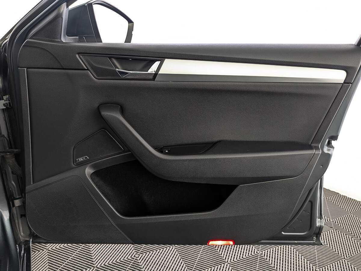 Skoda Superb б/у, 2018, Роботизированная. Фото: #22