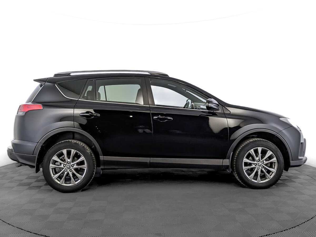 Toyota RAV4 б/у, 2017, Механическая. Фото: #3