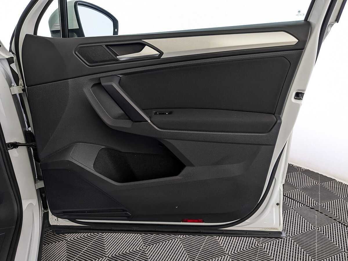 Volkswagen Tiguan б/у, 2018, Роботизированная. Фото: #22