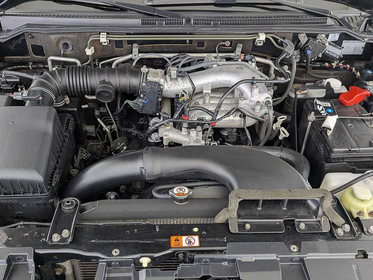 Mitsubishi Pajero б/у, 2013, Автоматическая. Фото: #8