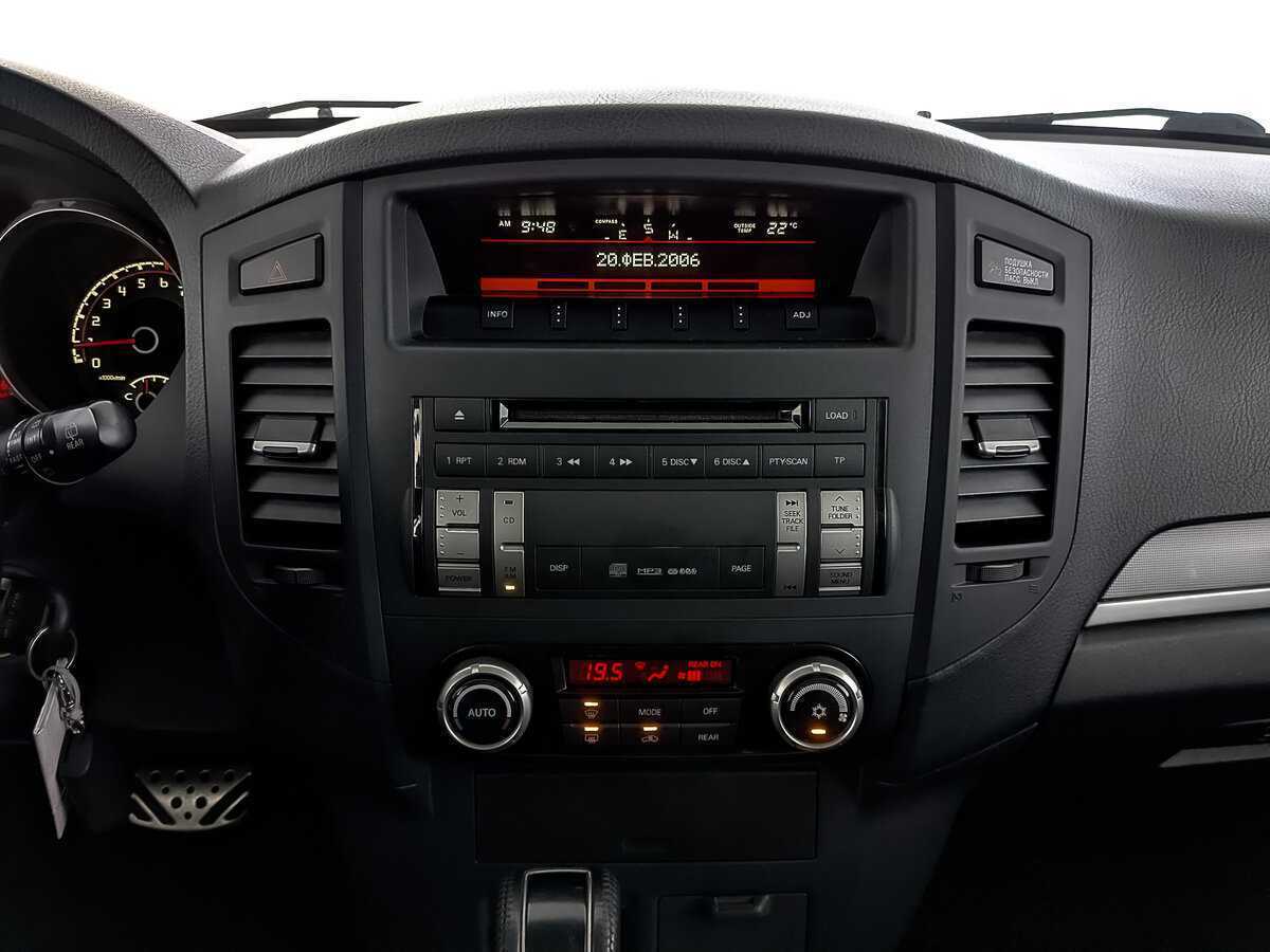 Mitsubishi Pajero б/у, 2013, Автоматическая. Фото: #16