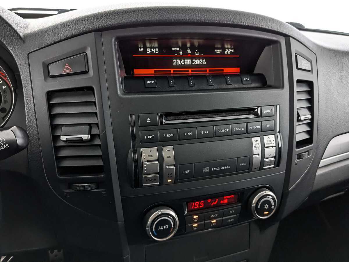 Mitsubishi Pajero б/у, 2013, Автоматическая. Фото: #20