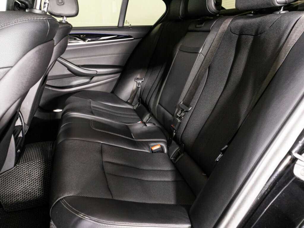 BMW 5 серии б/у, 2017, Автоматическая. Фото: #9