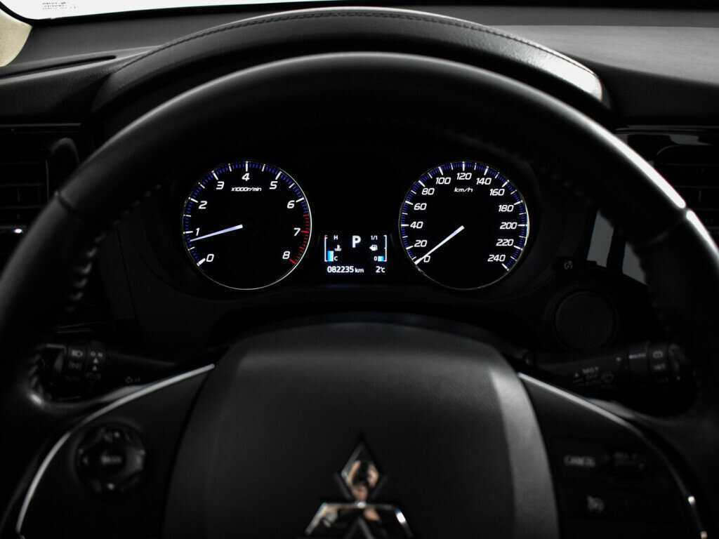 Mitsubishi Outlander б/у, 2019, Вариатор. Фото: #18