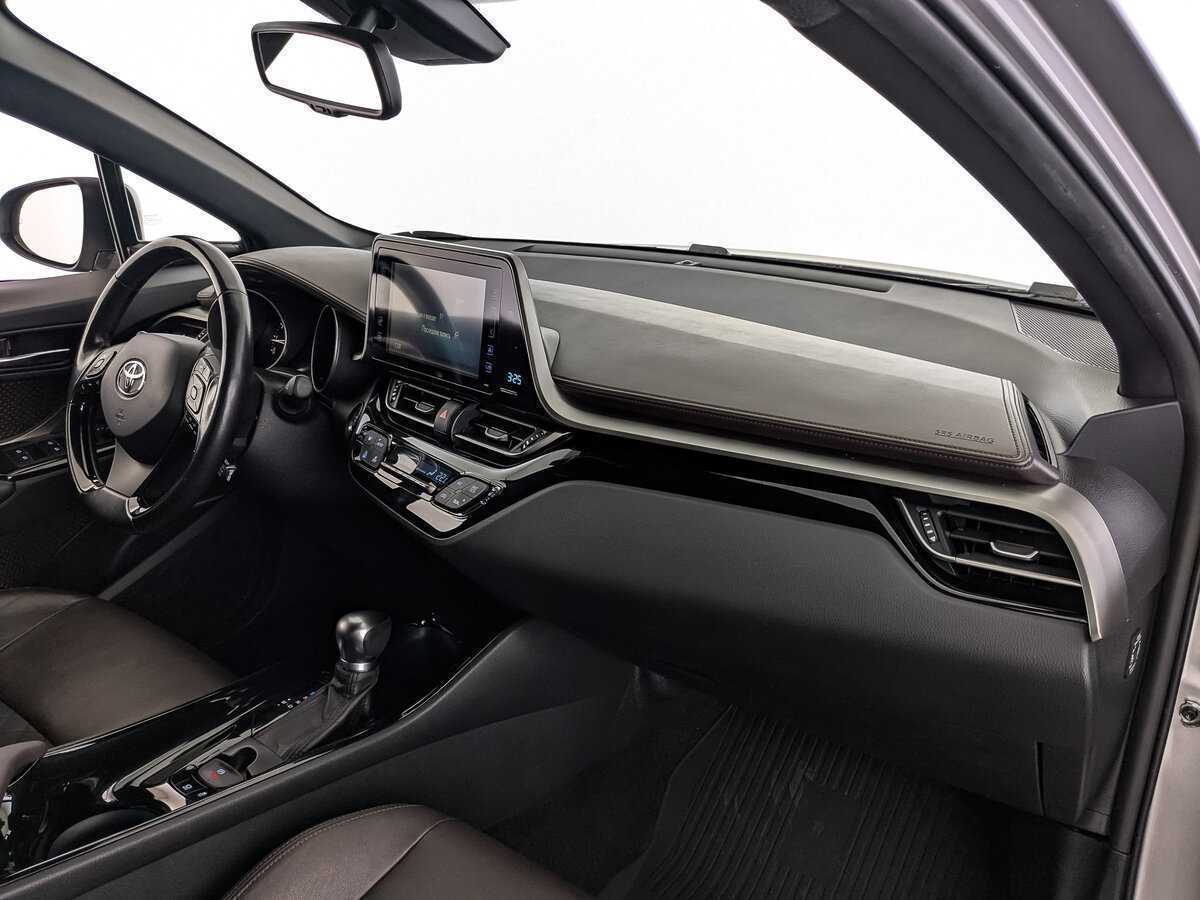Toyota C-HR б/у, 2017, Вариатор. Фото: #12