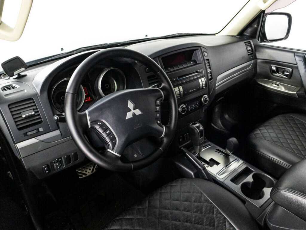Mitsubishi Pajero б/у, 2013, Автоматическая. Фото: #15