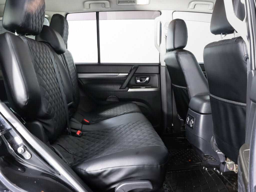 Mitsubishi Pajero б/у, 2013, Автоматическая. Фото: #18