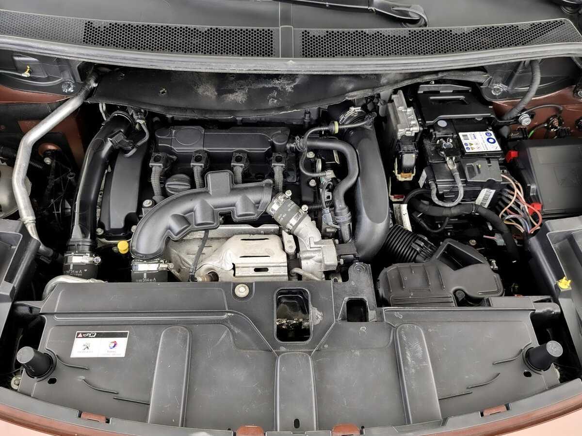 Peugeot 3008 б/у, 2017, Автоматическая. Фото: #8