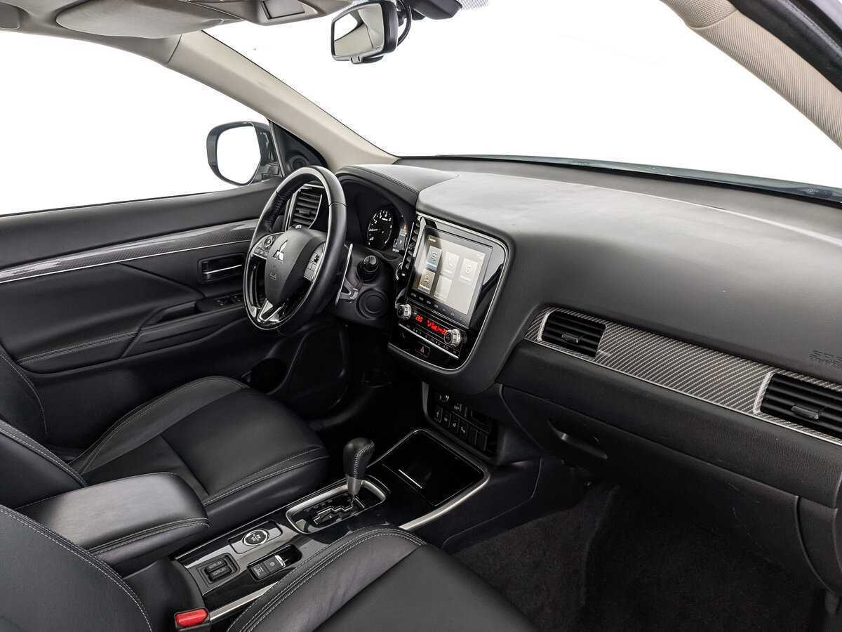 Mitsubishi Outlander б/у, 2021, Вариатор. Фото: #10