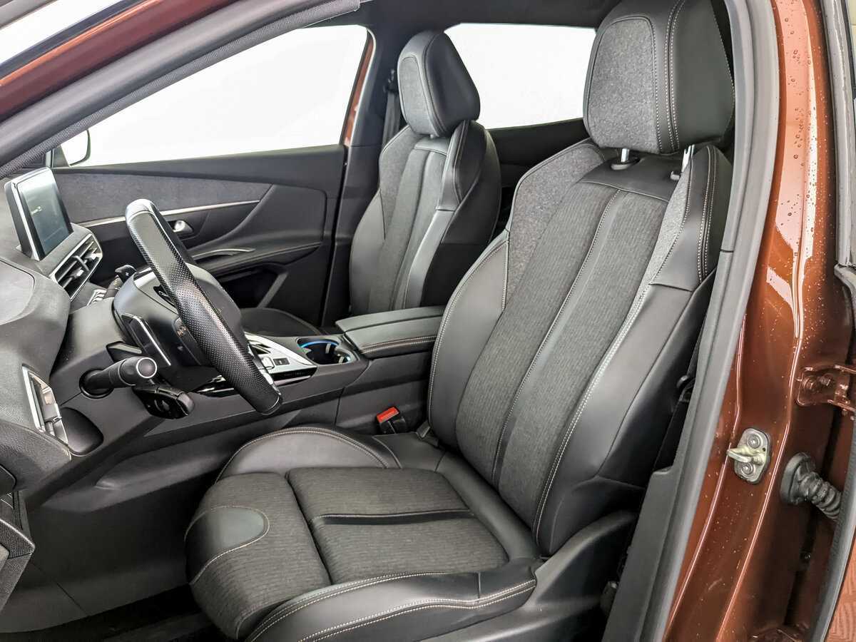 Peugeot 3008 б/у, 2019, Автоматическая. Фото: #17