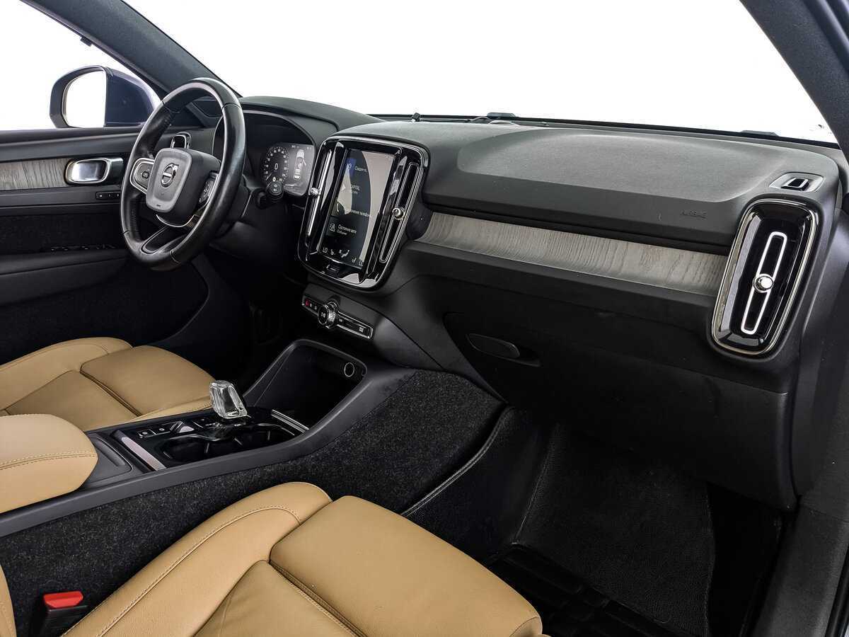 Volvo XC40 б/у, 2019, Автоматическая. Фото: #9